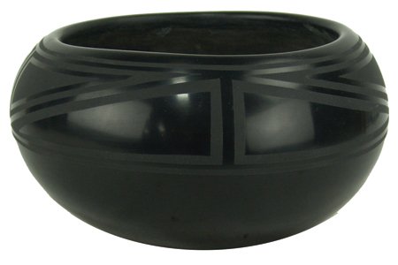 San Ildefonso Pottery Bowl (1 of 6)