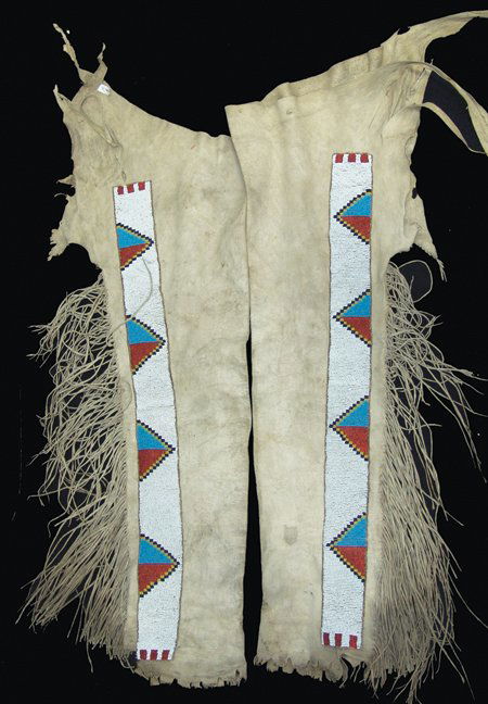 Northern Plains Beaded Leggings (1 of 8)