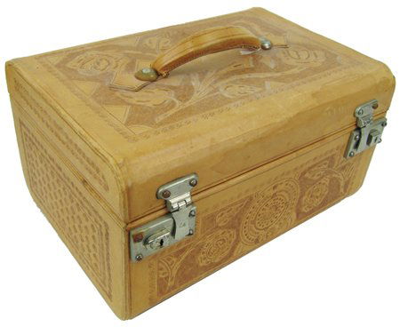 Vintage Leather Case (1 of 8)