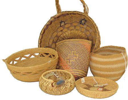 Group of 6 Baskets (1 of 7)