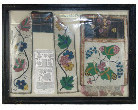 Chippewa Beaded Bandolier Bag (1 of 10)