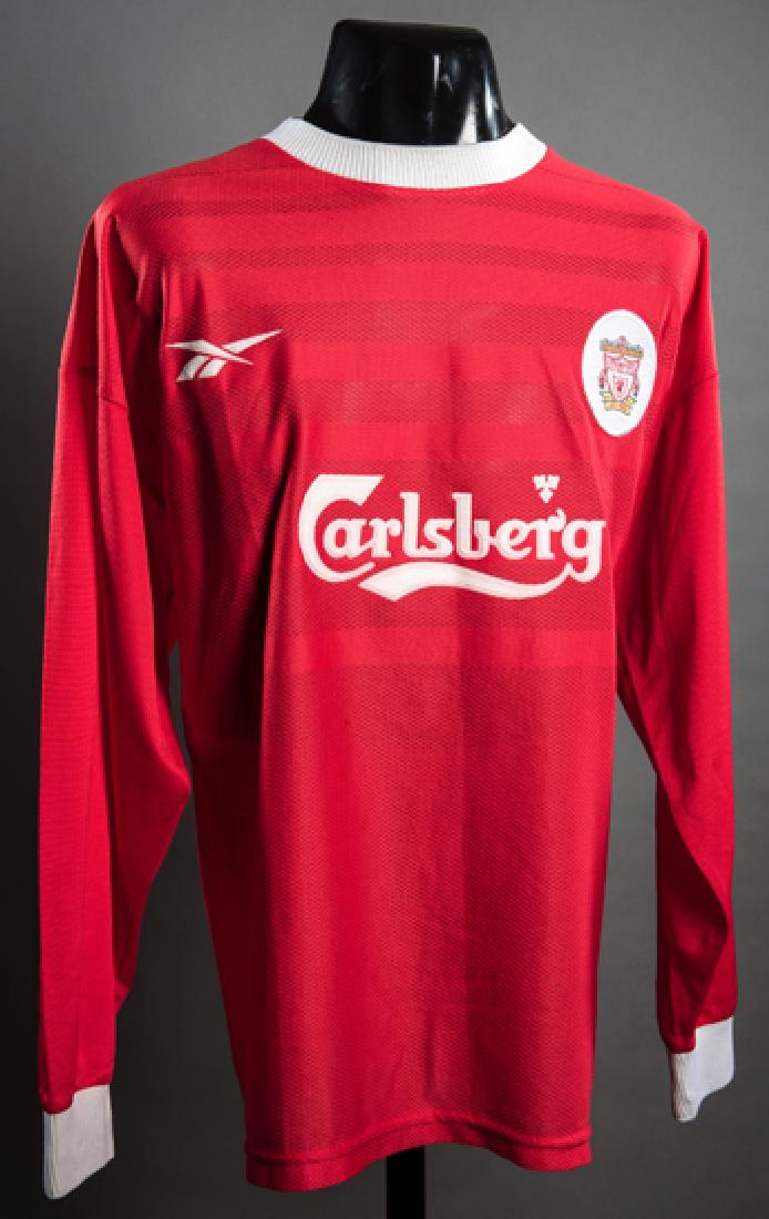 The red Liverpool No.28 jersey worn by Steven Gerrard (1 of 2)