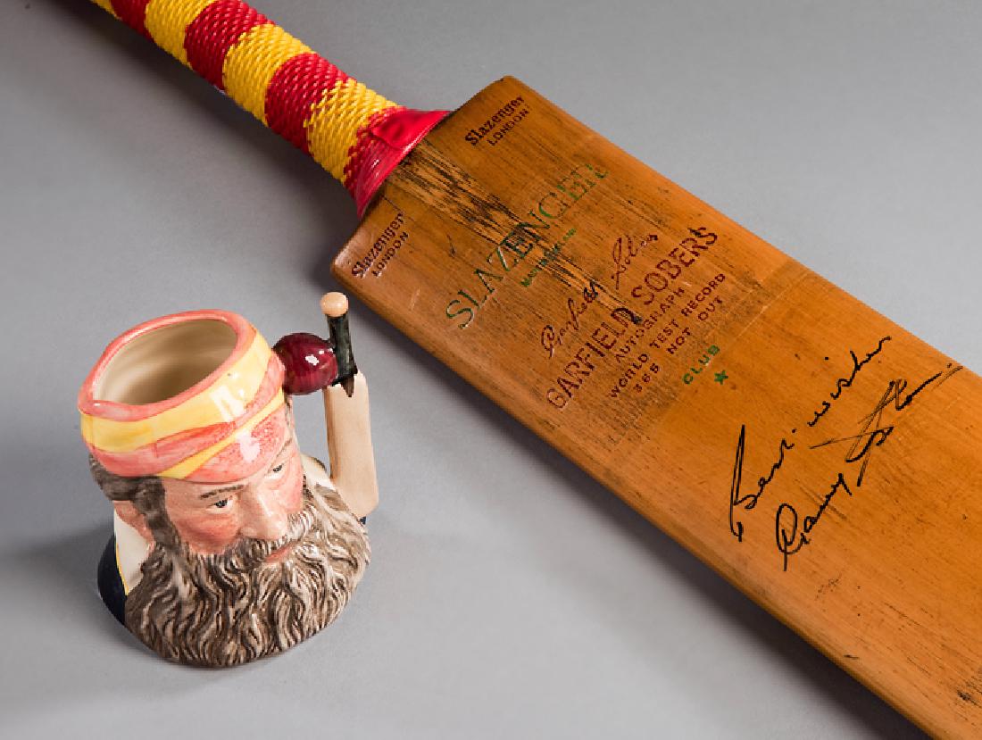 A cricket bat signed by Gary Sobers, a Slazenger (1 of 1)