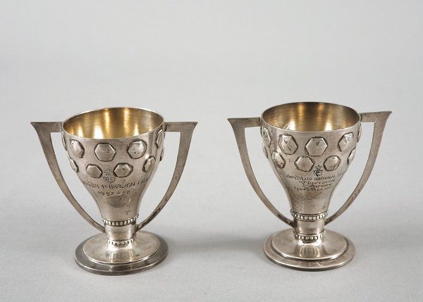 A silver miniature replica of the Spanish League Ch