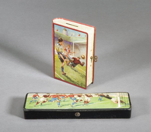 Football toys & games, comprising: a German plasti - 2
