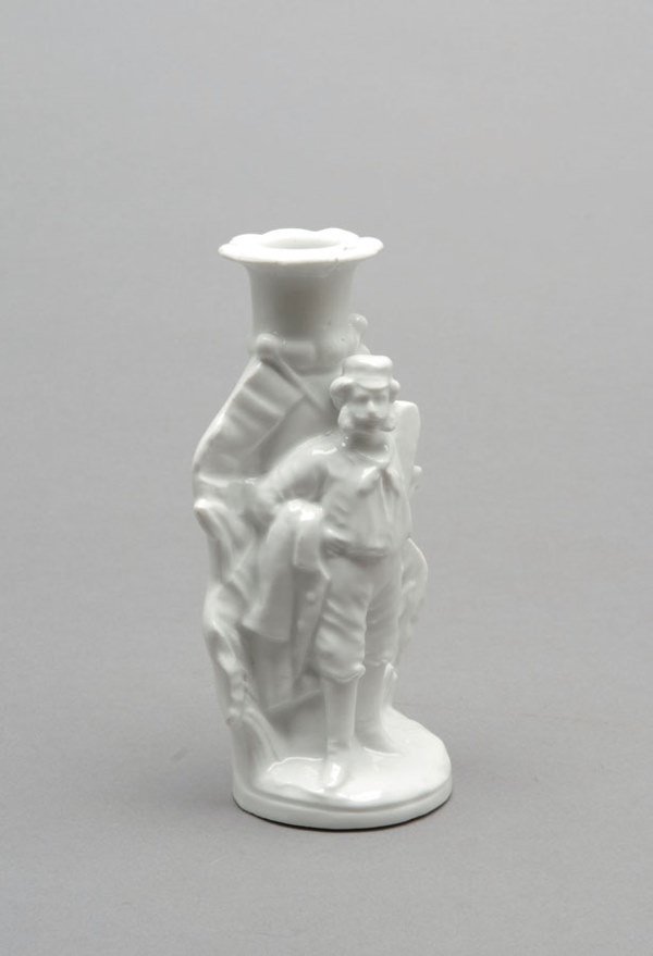 A pottery mug commemorating Queen Victoria's Diamo - 2