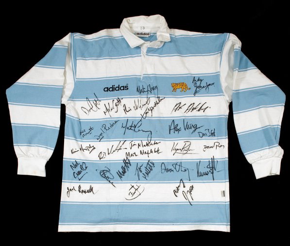 Two blue & white hooped Argentina international s