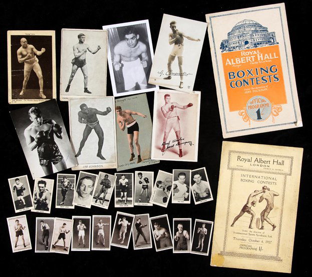 Boxing memorabilia, 13 postcards with portraits of (1 of 1)