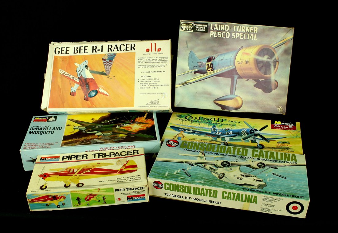 6 Model Airplane Kits: DeHavilland Mosquito, Laird-Turner Pesco Special, Gee Bee R-1 Racer, F4U-4 Corsair, Consolidated PBY-5A Catalina, Piper Tri-Pacer. All plastic model kits appear intact but may be missing a piece or tw
