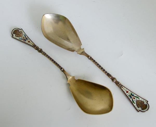 A PAIR OF ENAMELLED SILVER SPOONS, SCANDINAVIAN