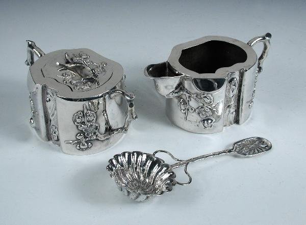 A CHINESE SILVER SUGAR BASIN & CREAMER