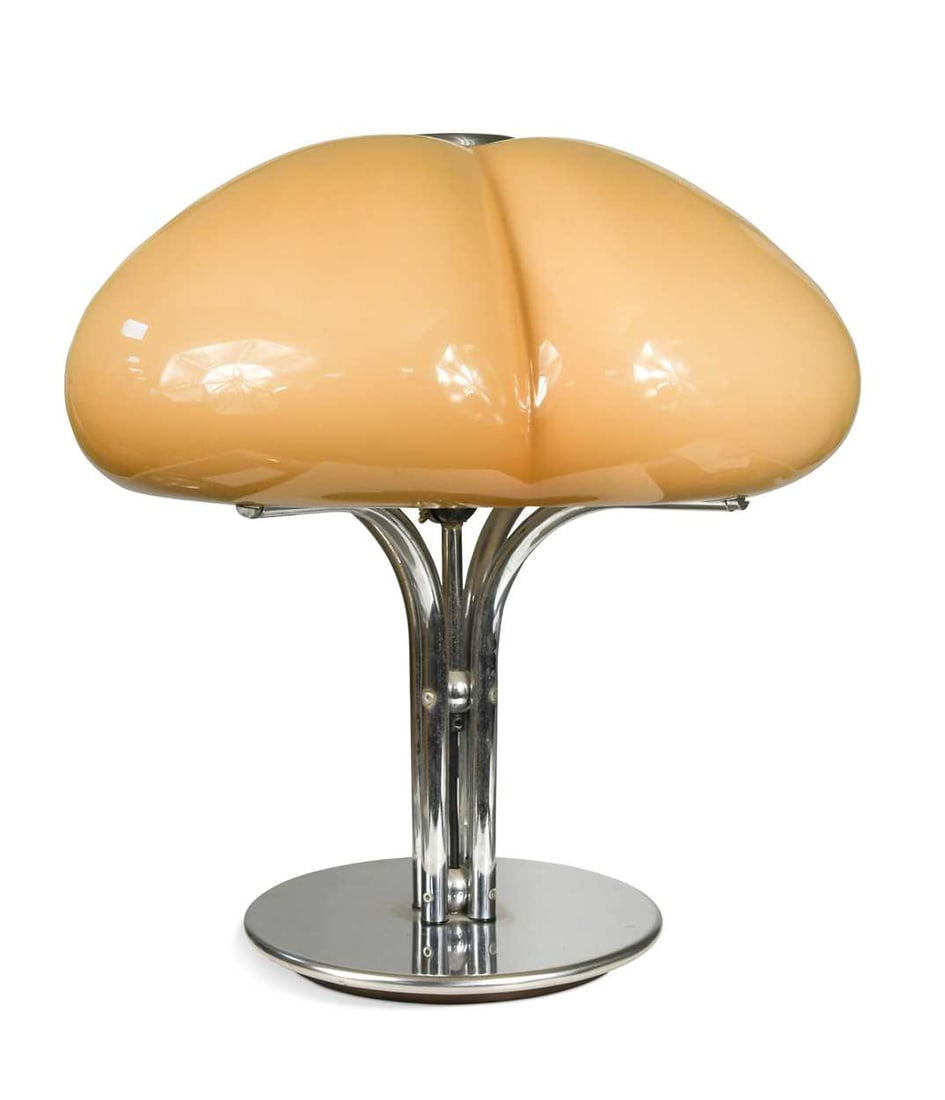 Gae Aulenti for Harvey Guzzini, a Quadrifoglio table lamp, circa 1960s, the acrylic mushroom shade: Gae Aulenti for Harvey Guzzini, a Quadrifoglio table lamp, circa 1960s, the acrylic mushroom shade to a chrome base 50cm high