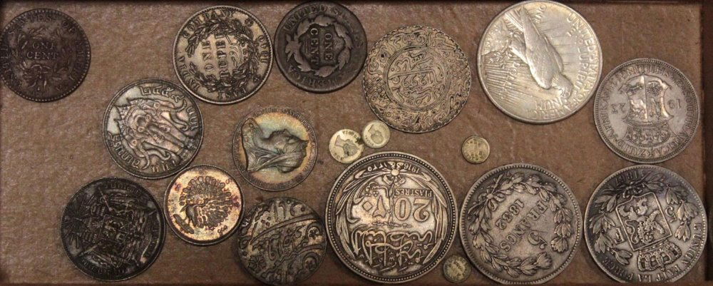 A USA 1924 silver dollar,: A USA 1924 silver dollar, a 1791 one cent coin (about EF), an 1828 one cent coin (F), together with an 1832 five franc coin and various other world coins (14)