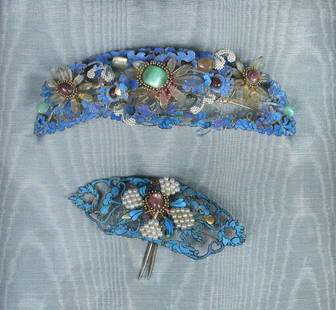 A kingfisher feather headress and hair comb,: A kingfisher feather headress and hair comb, the floral decoration of the first enhanced by seed pearls, agates and jadeite, 14cm (5.5 in) wide, the hair comb with four seed pearl petals arranged arou