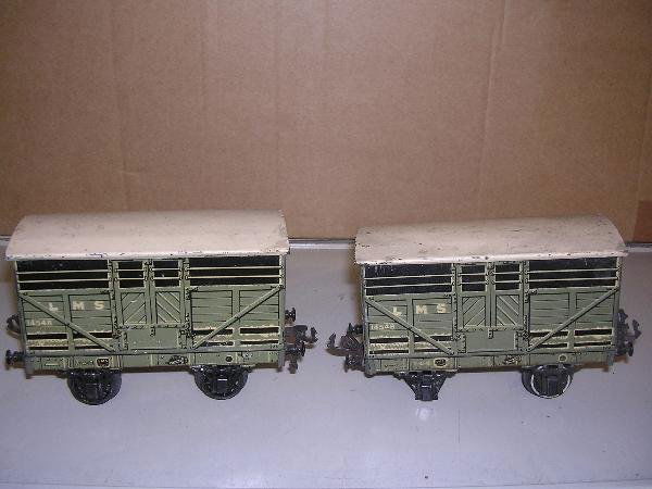 Bassett Lowke O Gauge - rolling stock: Bassett Lowke O Gauge - 2 LMS Cattle Trucks no.14548, cream roof with drop link couplings
