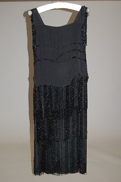 A beaded and fringed flapper dress, circa 1925, o - 2