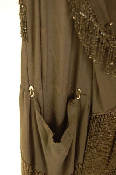 A beaded and fringed flapper dress, circa 1925, o - 4