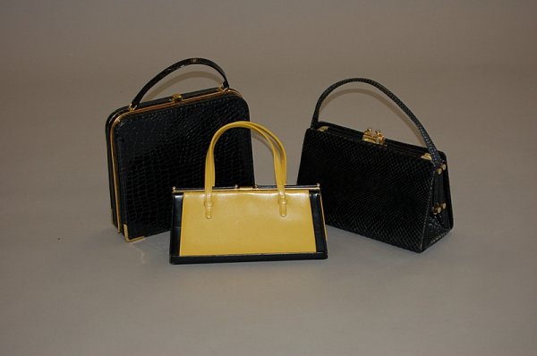 A group of accessories 1930s-60s, including leath - 2