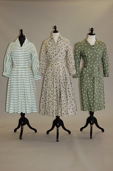 A group of 1940s-50s clothing, 9 ensembles includ - 2