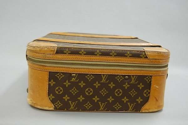 A Louis Vuitton soft-sided suitcase, probably 1960s - 4