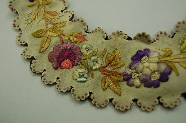 A miscellaneous group of embroideries and trimmin - 2