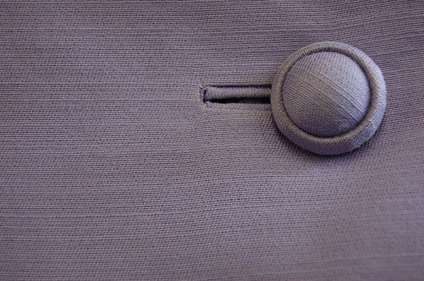 A Norman Hartnell lilac silk ensemble, 1960s, lab - 3