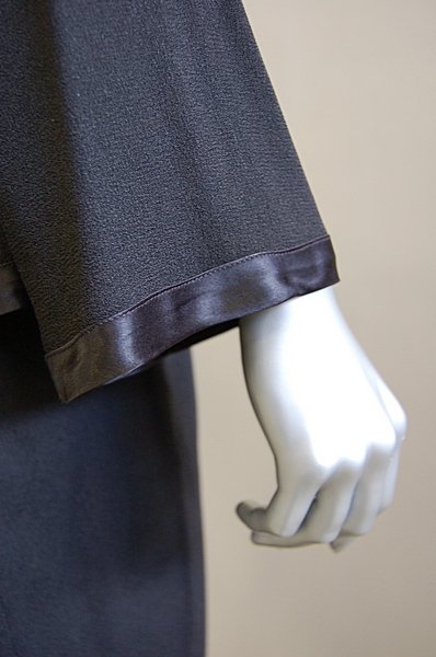 An Ossie Clark black moss crepe trouser suit, 196 - 3