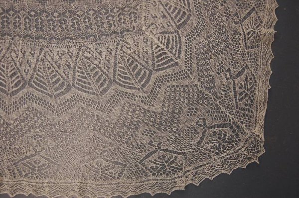 A large general group of damaged dresses, accesso - 9