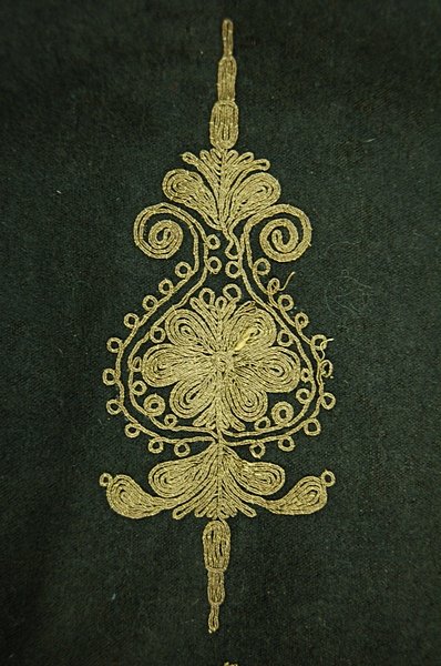 Two reversible Paisley shawls, probably French ci - 3