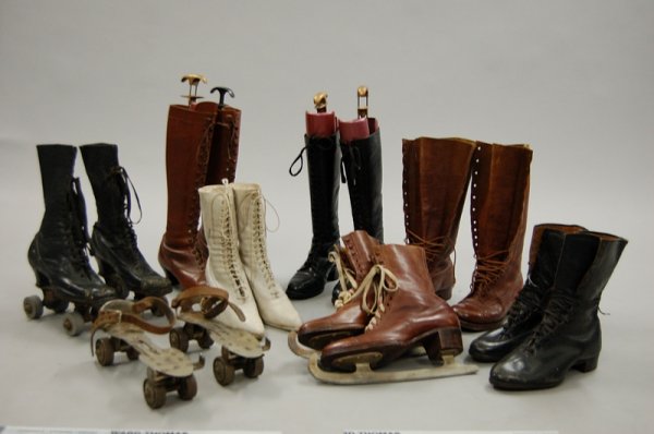 A good group of ladies boots, 1910-1930s, seven pai - 4