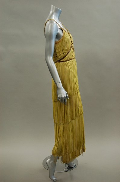A multi- fringed "flapper" dress in 1920s style ma - 2