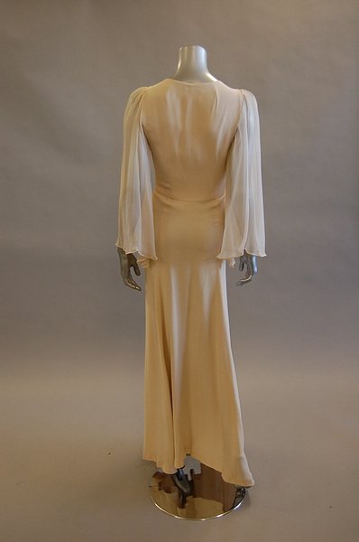 An Alice Pollock beige and oyster moss crepe and - 2