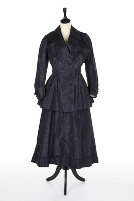 A rare 'Au Bon Marché' midnight blue taffeta day (1 of 9)