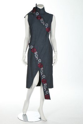 An Alexander McQueen grey cotton orientalist dress, (1 of 6)