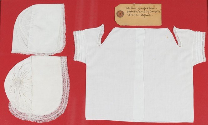 A fine lawn baby vest cap and undercap, believed to (1 of 6)