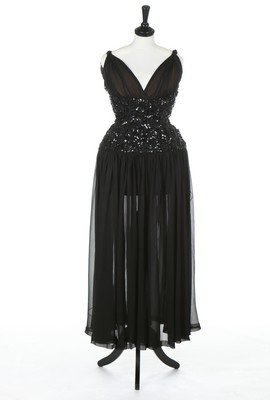 A Balenciaga couture black crêpe georgette evening (1 of 9)