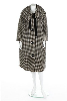 An early Pierre Cardin houndstooth checked wool tent (1 of 8)