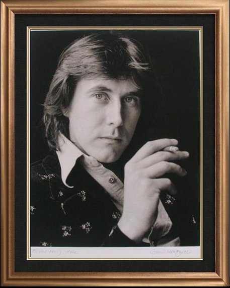 BRYAN FERRY 1972 ORIGINAL PHOTO SIGNED LIMITED EDITION: Artist: Barry Wentzell | Title Of Art: Bryan Ferry 1972 | Medium: Hand Signed By Wentzell - Limited Edition Photograph On Paper | Edition Size: 40/50 | Art Size: 20X16 | Framed Size: Offered Unframed