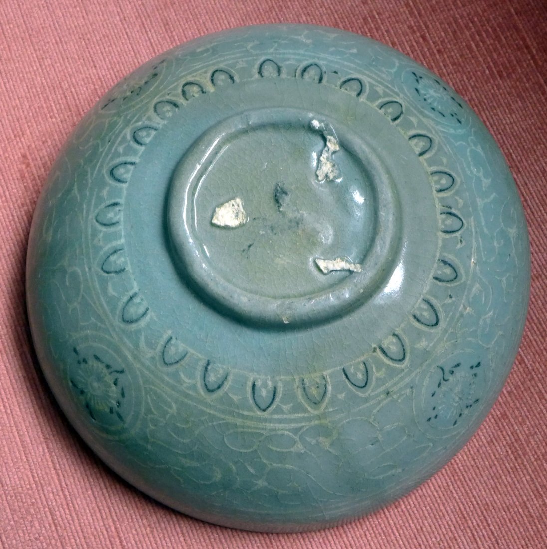 Korean Black Inlaid Celadon Plate 4.5" / 5 (1 of 5)