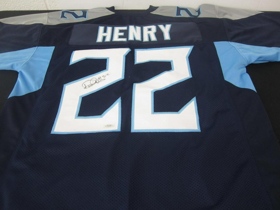 DERRICK HENRY SIGNED FOOTBALL JERSEY WITH COA TITANS (1 of 3)