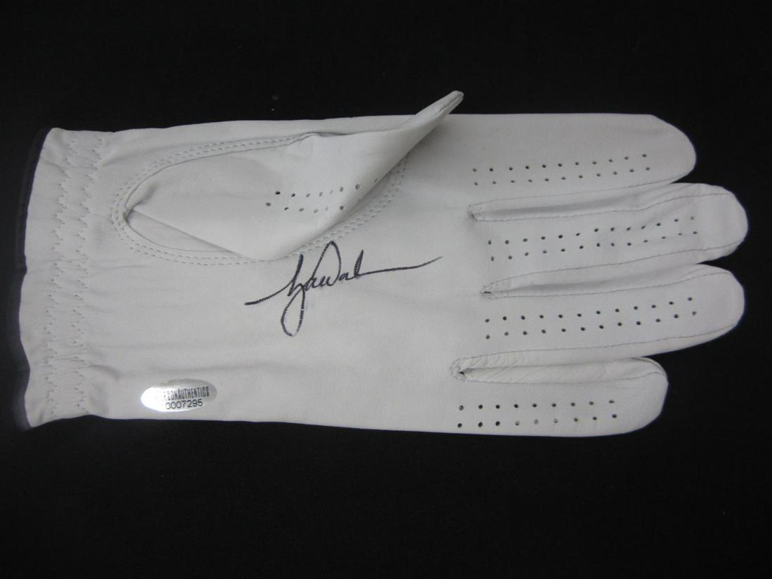 chanel golf glove
