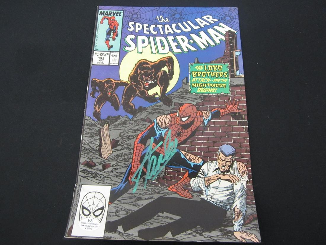 STAN LEE SIGNED COMIC BOOK WITH COA SPIDERMAN (1 of 2)