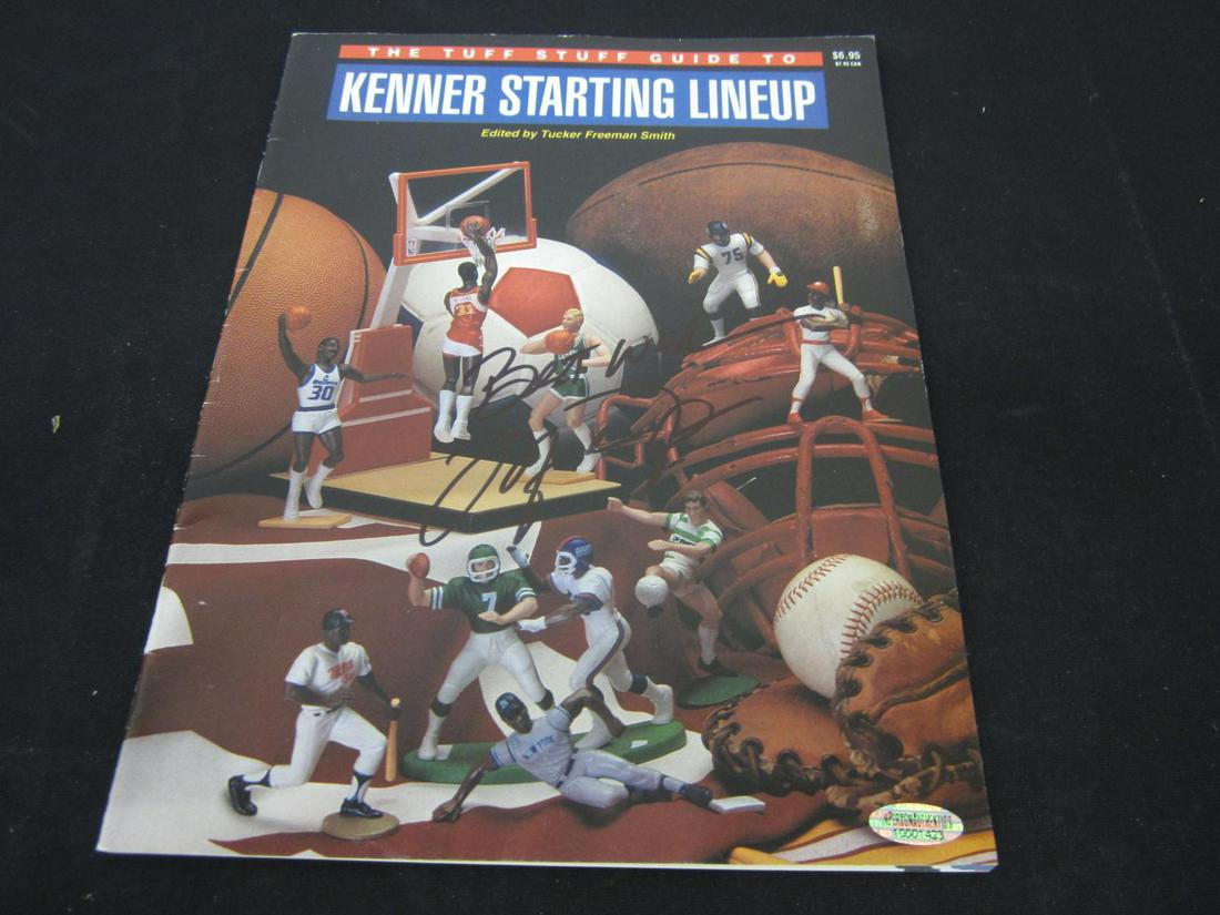 MICHAEL JORDAN AUTOGRAPHED MAGAZINE W/COA (1 of 2)