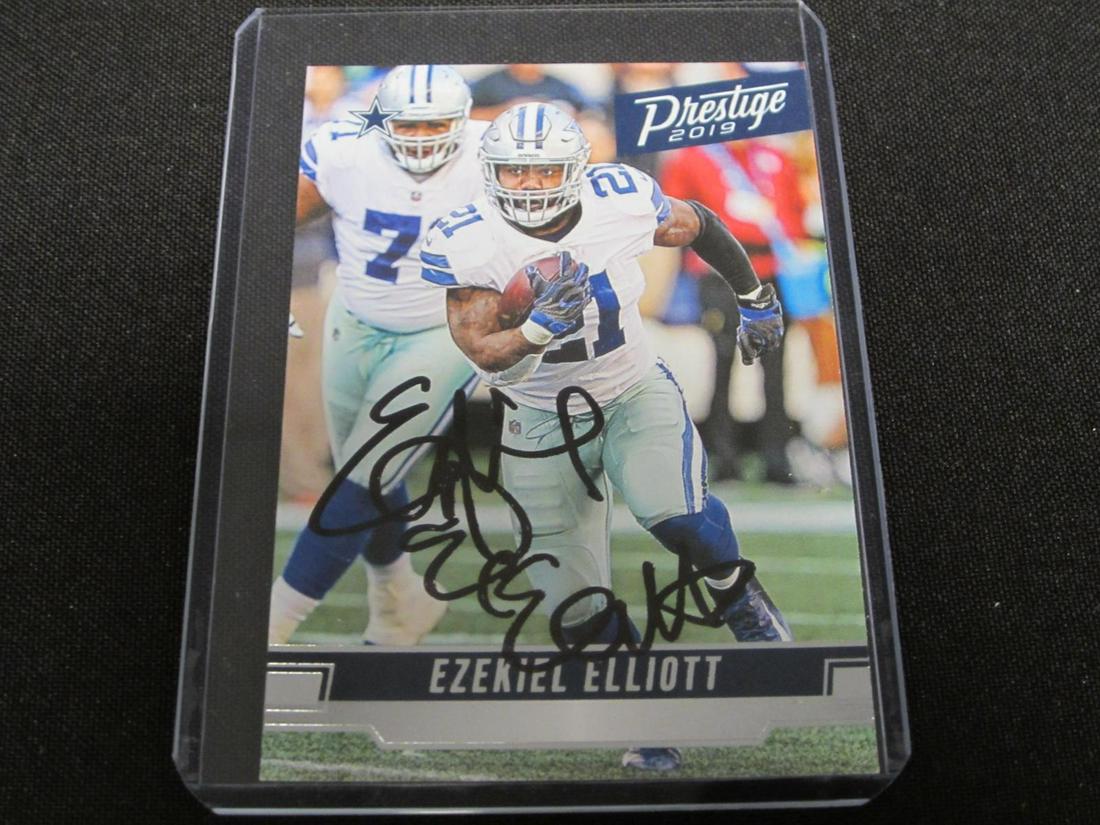 EZEKIEL ELLIOTT AUTOGRAPHED TRADING CARD W/COA (1 of 1)