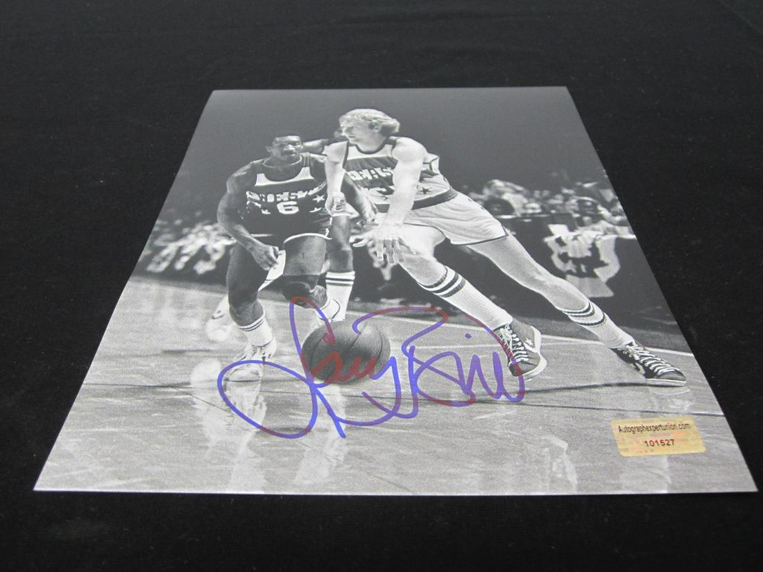 LARRY BIRD AUTOGRAPHED 8X10 PHOTO W/COA (1 of 2)