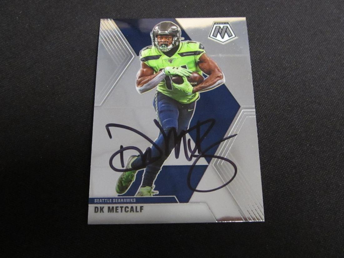DK METCALF AUTOGRAPHED TRADING CARD W/COA (1 of 2)
