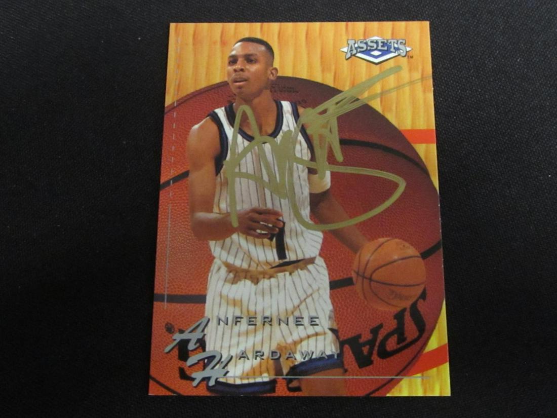 ANFERNEE HARDAWAY AUTOGRAPHED CARD W/COA (1 of 2)