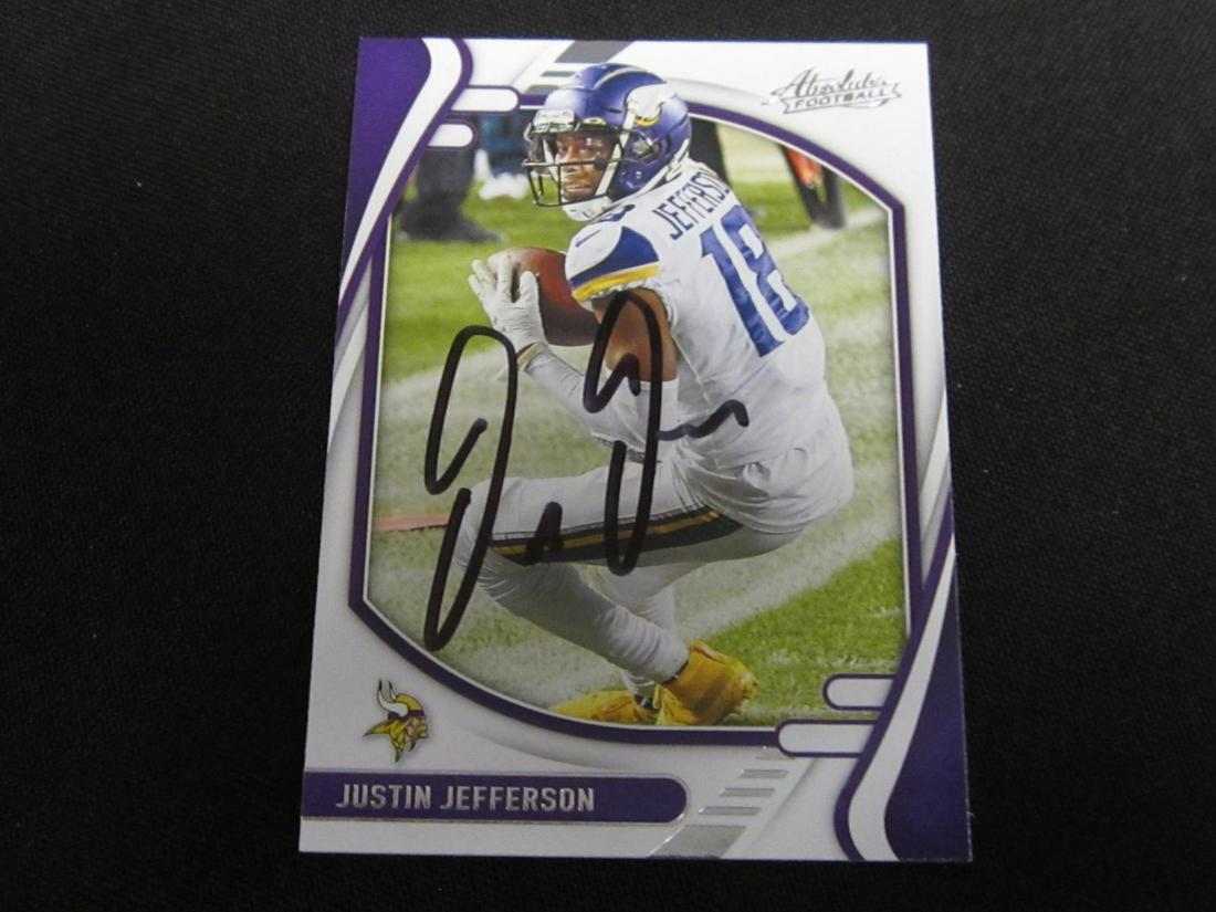 JUSTIN JEFFERSON AUTOGRAPHED TRADING CARD W/COA (1 of 2)