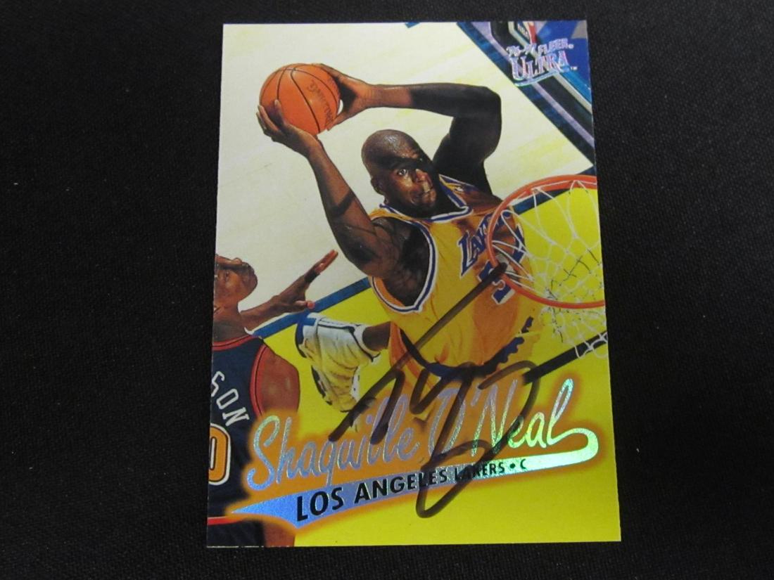 SHAQUILLE O'NEAL AUTOGRAPHED TRADING CARD W/COA (1 of 2)