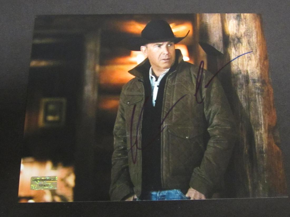 KEVIN COSTNER AUTOGRAPHED 8X10 PHOTO W/COA (1 of 2)